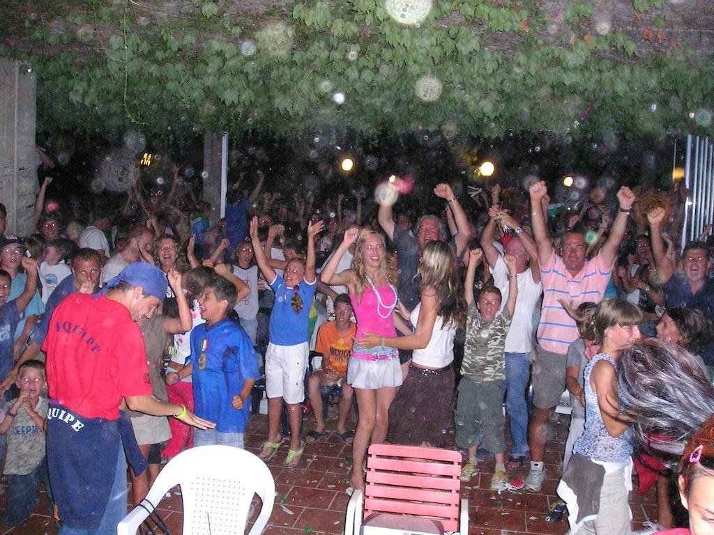 Camping Free Beach Marina Di Bibbona Eksteriør billede